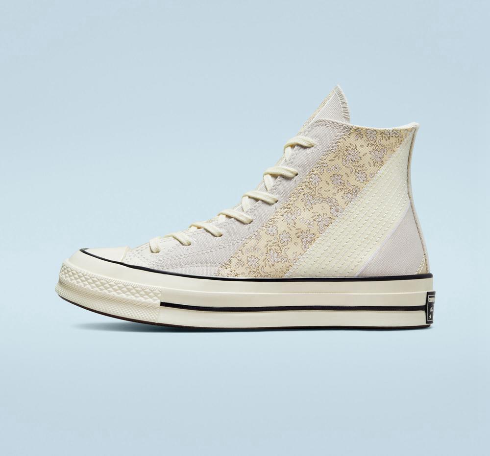 Khaki Pale Putty / Egret / Black Women's Converse Chuck 70 Embroidered Floral High Tops  India |  UGNI-30785