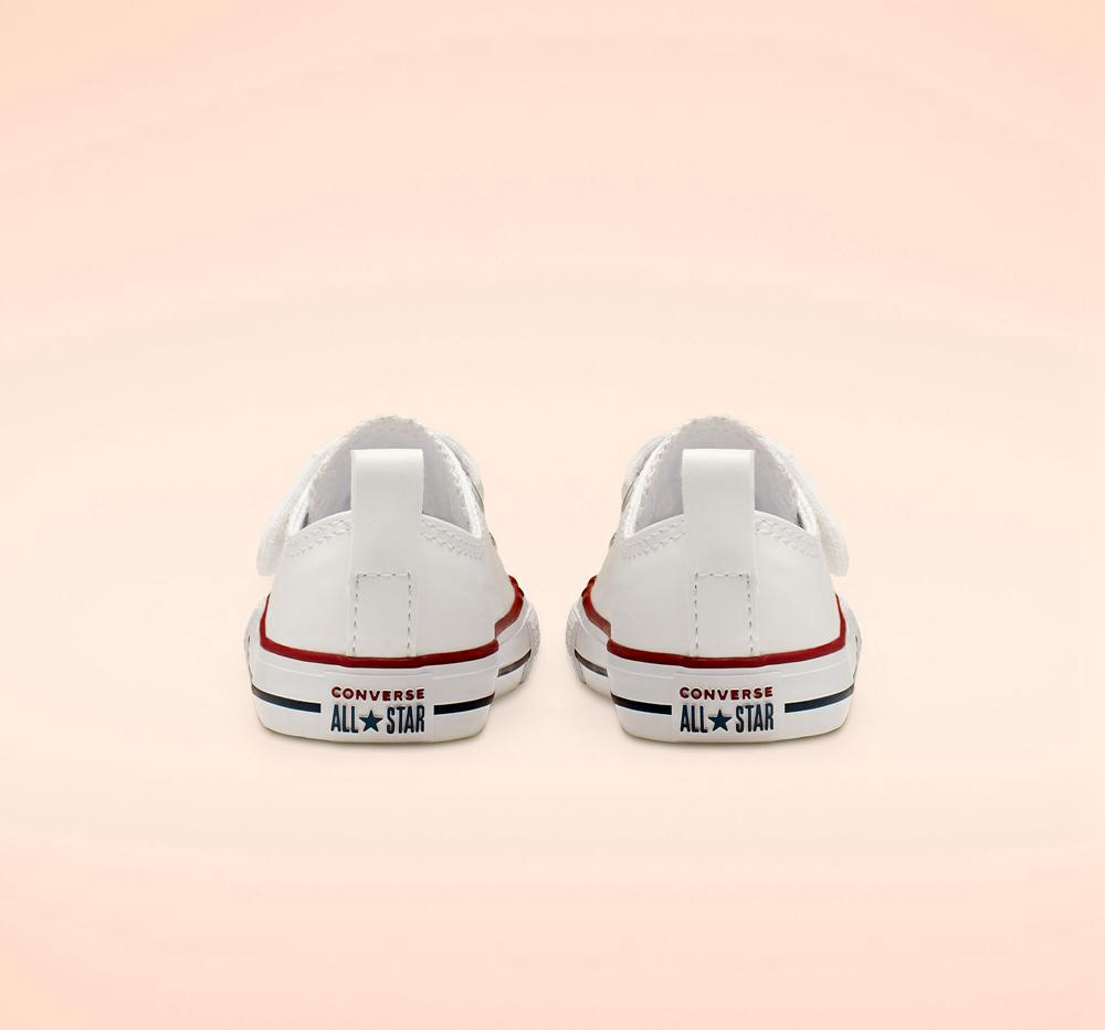 White Girls' Converse Chuck Taylor All Star Easy On Leather Toddler Low Tops  India |  TXJG-63072